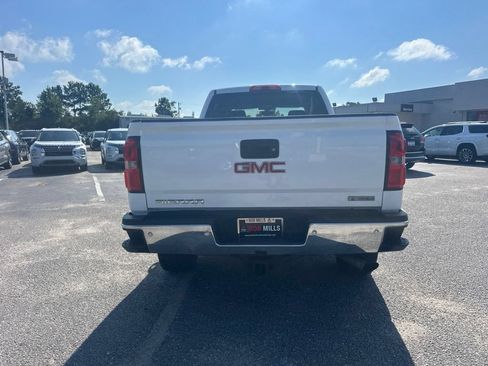 Used 2016 GMC Sierra 2500 SLE w/ SLE Preferred Package AWD/4WD image 4