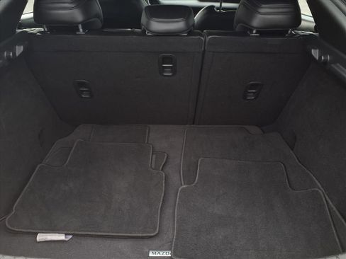 Used 2023 MAZDA MAZDA3 s image 8