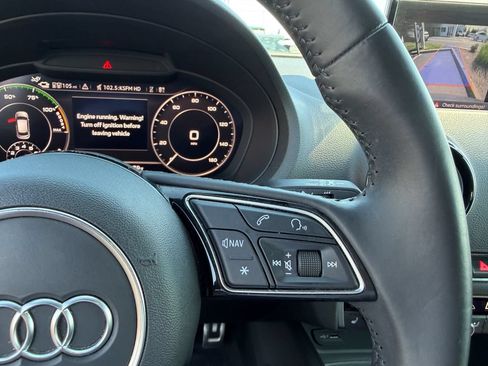 Used 2018 Audi A3 e-tron Premium FWD image 17