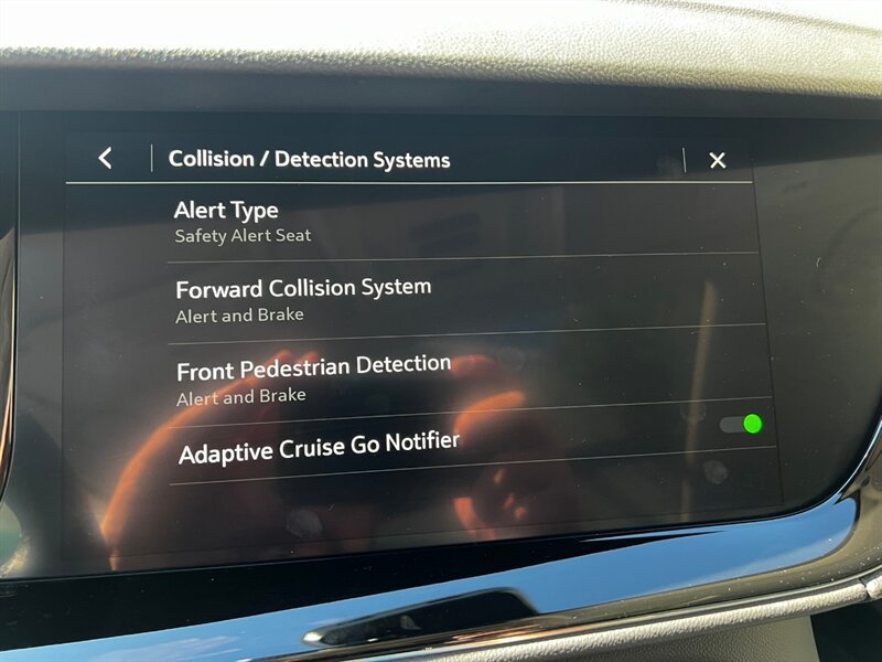 Used 2023 Buick Envision Avenir AWD/4WD image 44