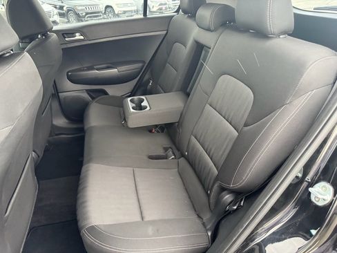 Used 2021 Kia Sportage LX image 15