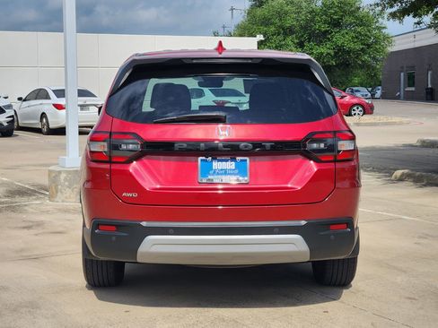 Certified 2025 Honda Pilot EX-L image 6