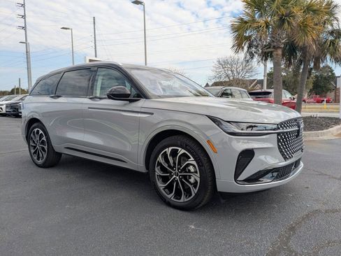 New 2026 Lincoln Nautilus Reserve AWD/4WD image 2