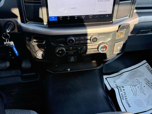 Used 2025 Ford F150 XL w/ Equipment Group 103A High image 7