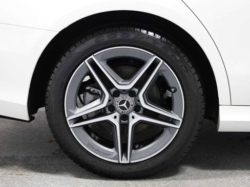 Used 2023 Mercedes-Benz E 350 4MATIC Sedan image 39