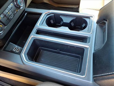 Used 2020 Ford F150 XLT image 14