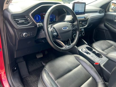 Used 2022 Ford Escape SEL w/ Technology Package FWD image 15