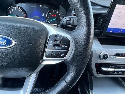 Used 2023 Ford Explorer XLT w/ Equipment Group 202A image 29