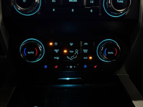 Used 2021 Ford F350 Lariat w/ Lariat Ultimate Package image 26