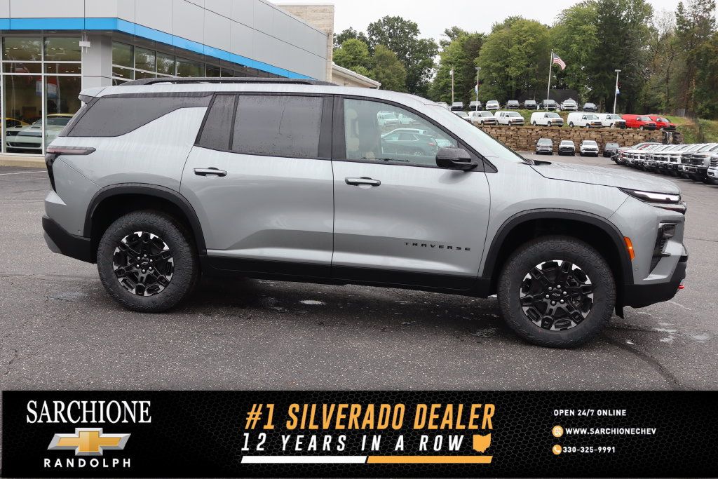 New 2027 Chevrolet Traverse Z71 w/ Enhanced Driving Package AWD/4WD image 1