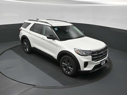 New 2026 Ford Explorer Active w/ Active Comfort Package AWD/4WD image 42