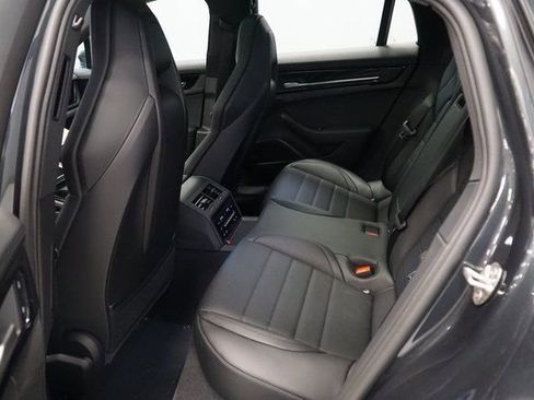 New 2026 Porsche Panamera 4 image 24