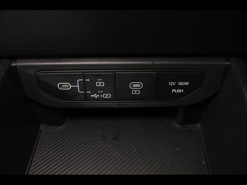 Used 2025 Kia K4 LXS image 12