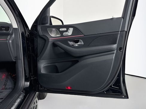 New 2026 Mercedes-Benz GLS 450 4MATIC image 24