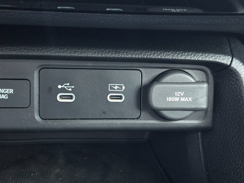 Used 2025 Honda Civic Sport image 30