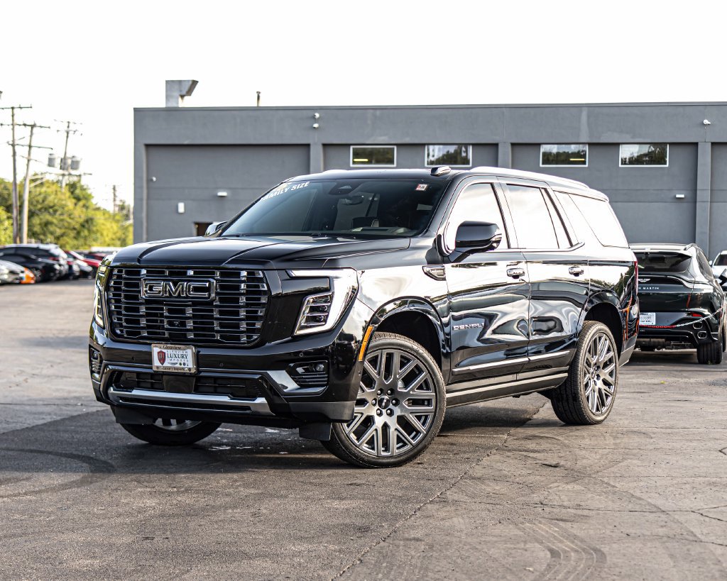 Used 2026 GMC Yukon Denali Ultimate AWD/4WD image 1