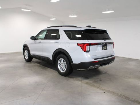 New 2026 Ford Explorer Active w/ Active Comfort Package image 6