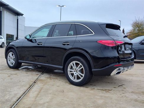 New 2025 Mercedes-Benz GLC 300 image 3