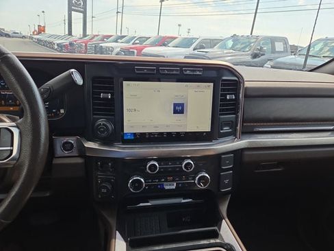 Used 2023 Ford F250 King Ranch w/ FX4 Off-Road Package AWD/4WD image 17