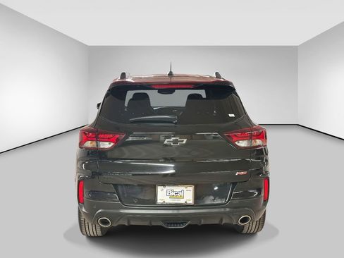 Used 2021 Chevrolet TrailBlazer RS w/ Technology Package image 4