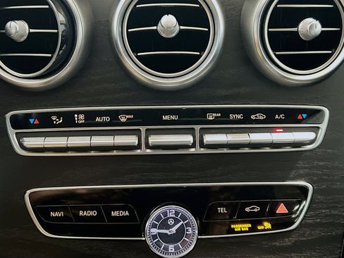 Used 2019 Mercedes-Benz C 300 Sedan image 11