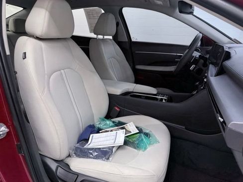 Used 2024 Hyundai Sonata SEL FWD image 17