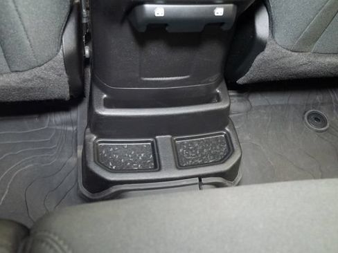 Used 2023 Jeep Wrangler Unlimited w/ Cold Weather Group AWD/4WD image 28