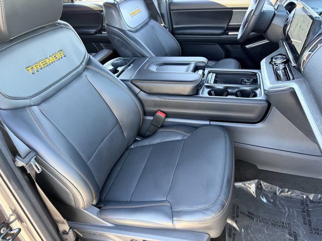 Used 2026 Ford Expedition Tremor AWD/4WD image 17