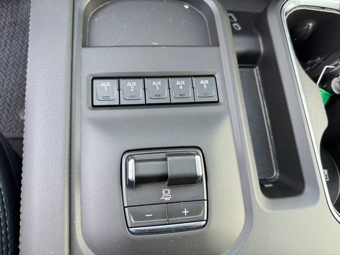 New 2026 GMC Sierra 2500 Denali w/ Technology Package AWD/4WD image 33