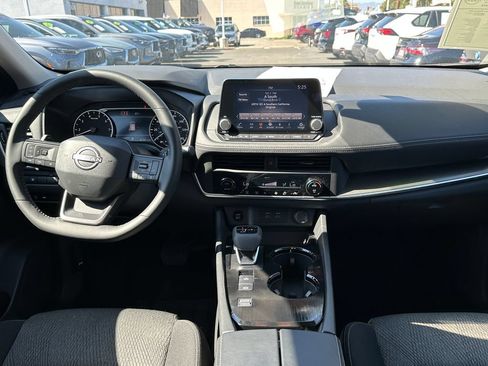 Used 2026 Nissan Rogue SV FWD image 20