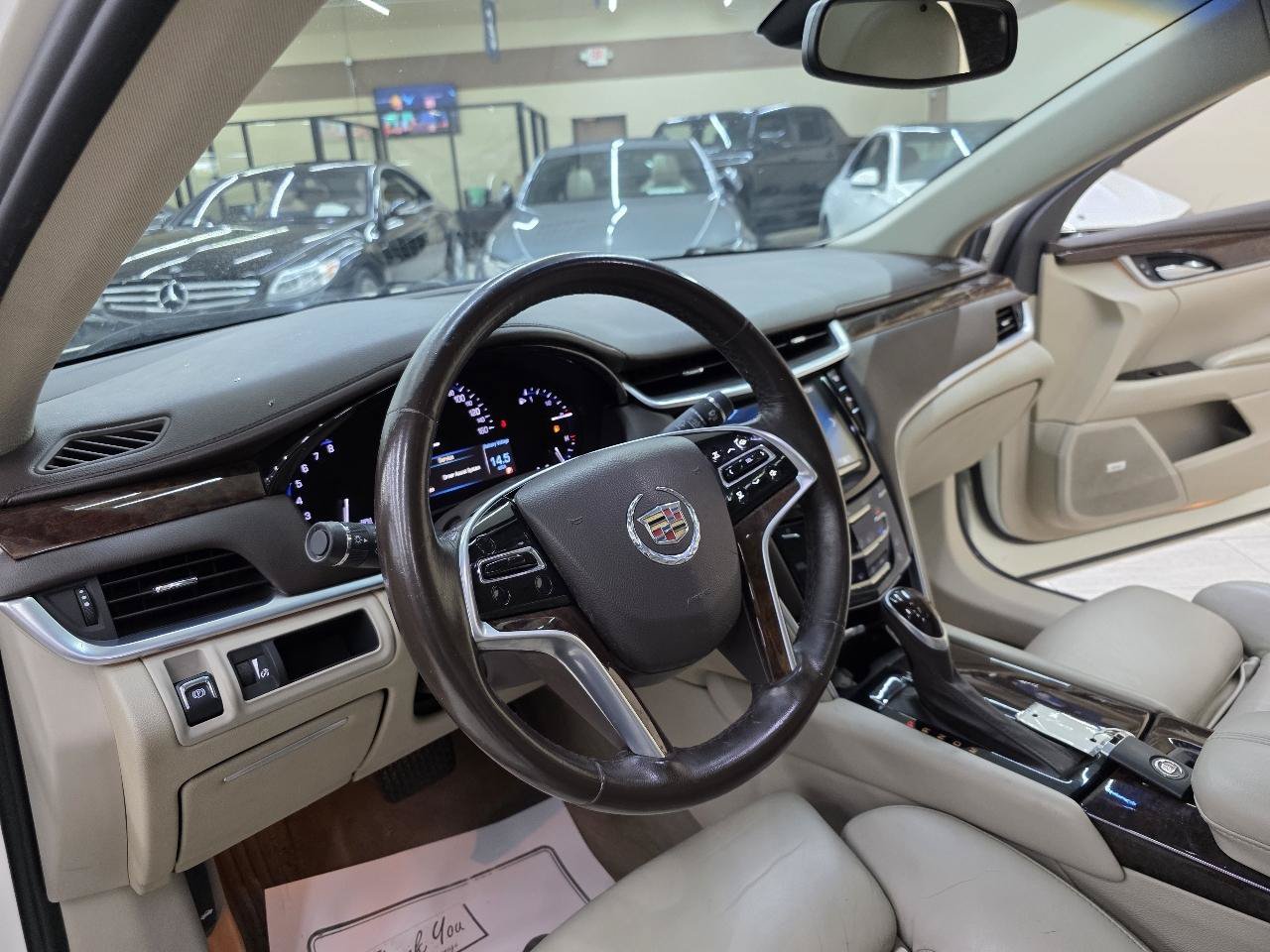 Used 2013 Cadillac XTS Luxury FWD image 19
