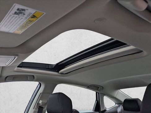 Used 2023 Honda Accord EX image 16