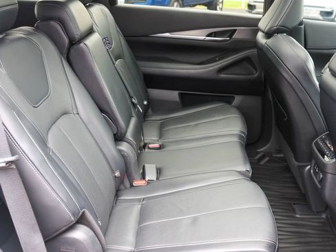 Used 2023 INFINITI QX60 Luxe AWD/4WD image 14