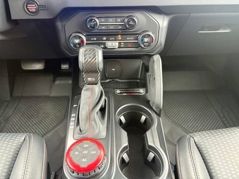 Used 2024 Ford Bronco Raptor w/ Interior Carbon Fiber Pack 6 AWD/4WD image 24