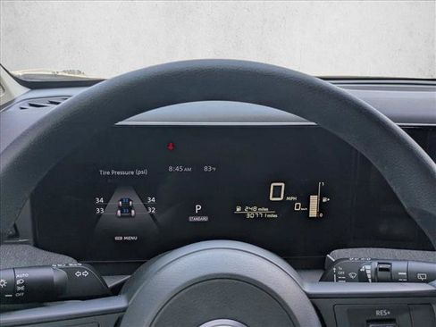 Used 2025 Nissan Kicks SV AWD/4WD image 5