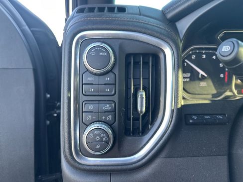 Used 2020 GMC Sierra 1500 AT4 w/ AT4 Premium Package image 16