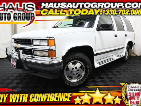 Used 1995 Chevrolet Tahoe 4WD image 1
