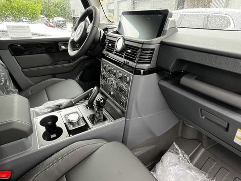 Used 2025 INEOS Grenadier Fieldmaster Edition image 33