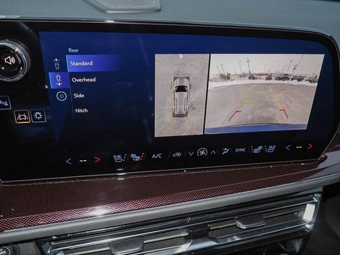 Used 2024 Chevrolet Traverse RS image 14