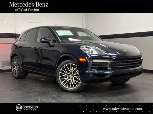 Used 2023 Porsche Cayenne AWD/4WD image 1