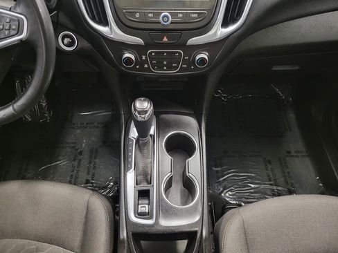 Used 2018 Chevrolet Equinox LT w/ Sun & Infotainment Package image 17