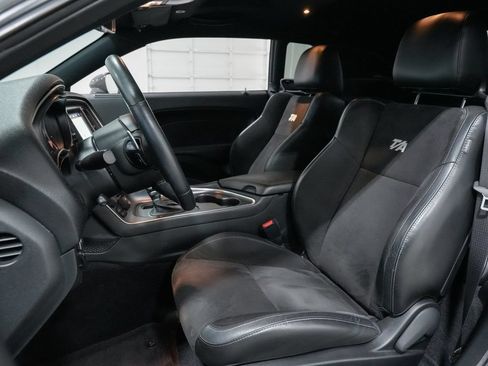 Used 2018 Dodge Challenger T/A RWD image 9