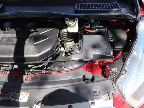 Used 2017 Ford Escape Titanium w/ Equipment Group 301A AWD/4WD image 41