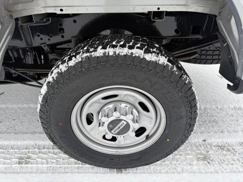 Used 2022 Ford F250 XL w/ Power Equipment Group image 23