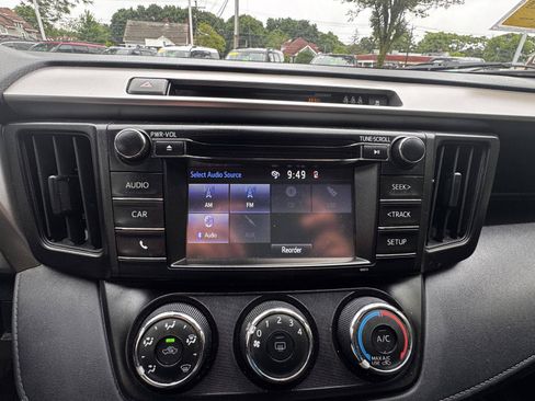 Used 2017 Toyota RAV4 LE w/ All Weather Liner Package AWD/4WD image 24