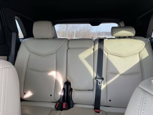 Used 2018 Cadillac XT5 Luxury w/ Driver Awareness Package image 16