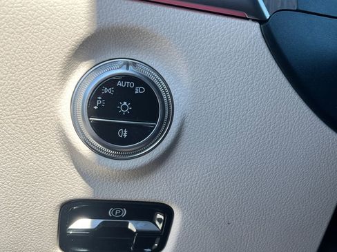 Certified 2023 Mercedes-Benz C 300 4MATIC Sedan w/ Pinnacle Trim Package image 26