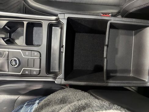 Used 2022 Kia Sorento S w/ Panoramic Sunroof Package image 38