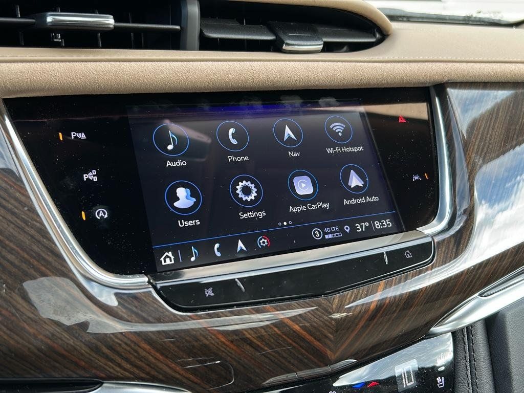 Used 2025 Cadillac XT6 Premium Luxury w/ Platinum Package FWD image 14