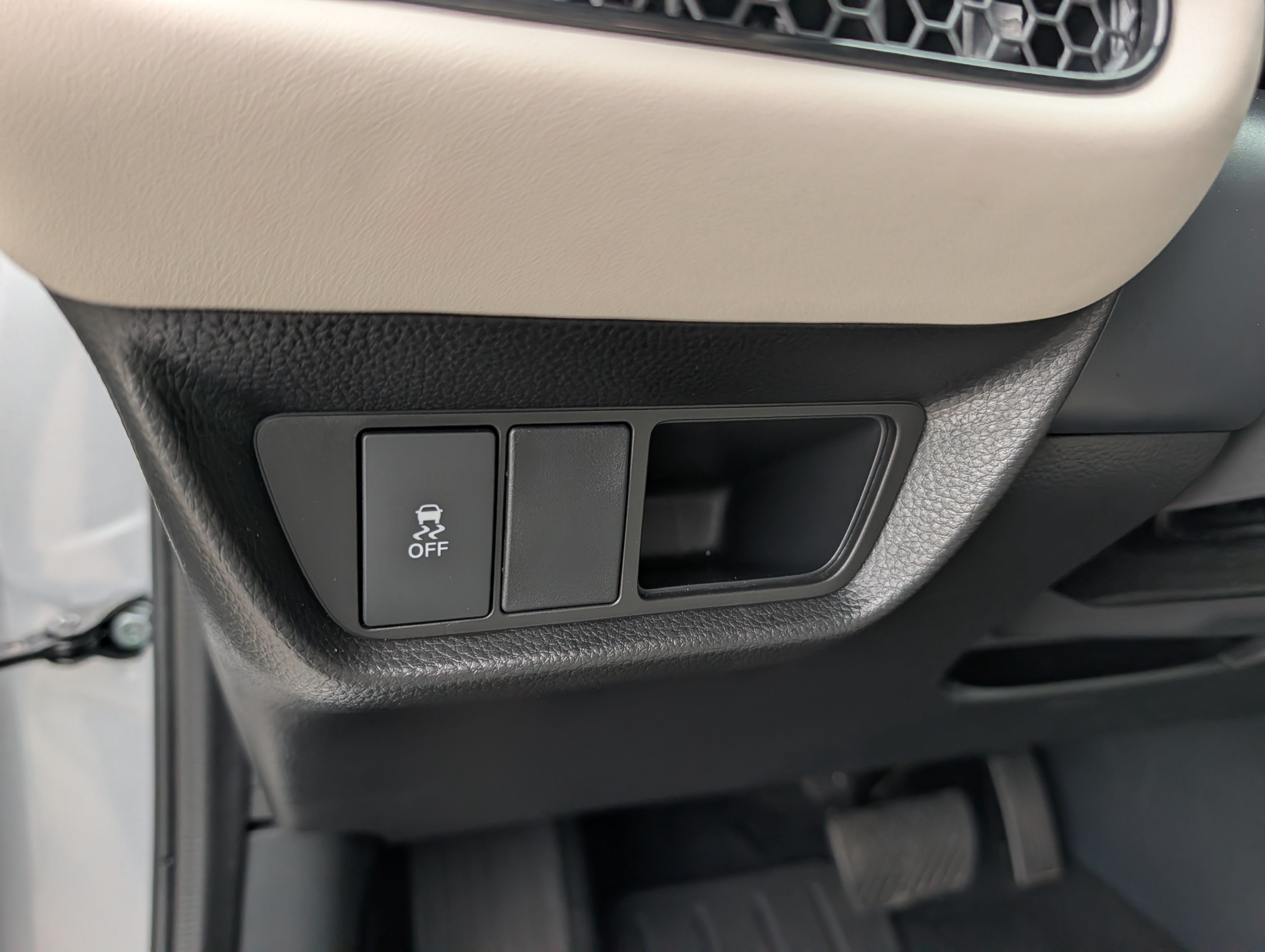 Used 2026 Honda HR-V LX image 24